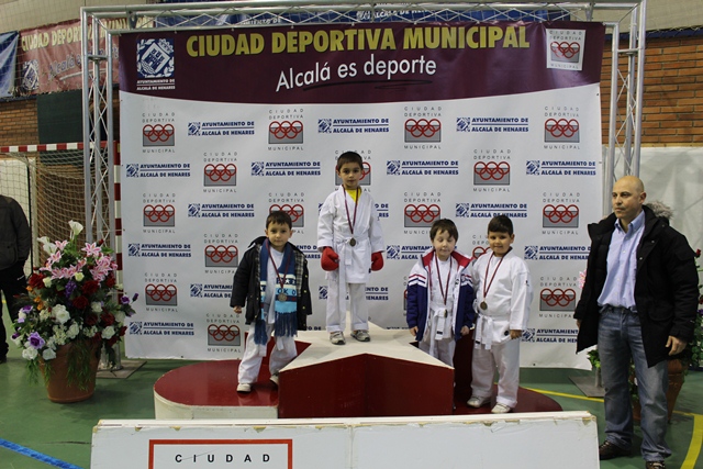Deporte Infantil Kata Baggu