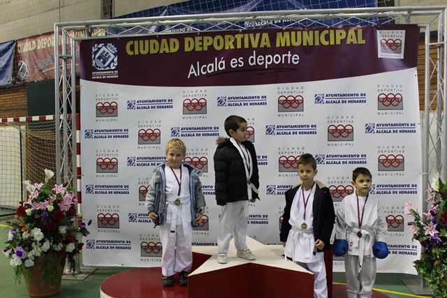 Deporte Infantil Kata Baggu