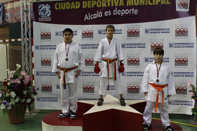 Deporte Infantil Kata Baggu