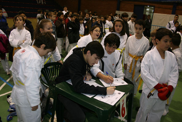 Deporte Infantil Kata Baggu