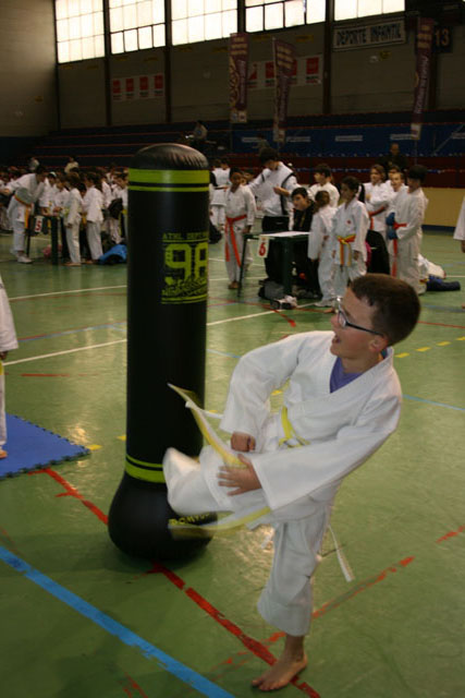 Deporte Infantil Kata Baggu