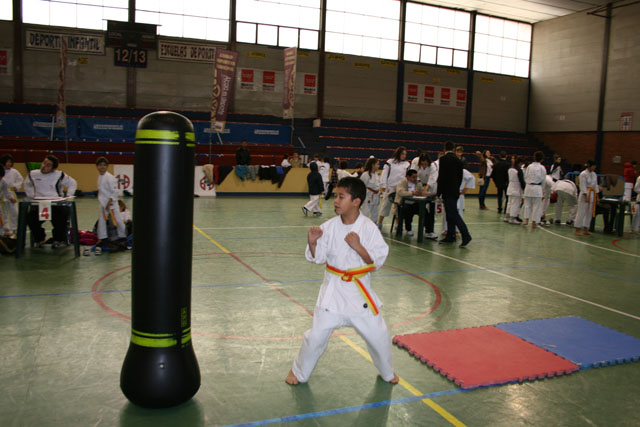 Deporte Infantil Kata Baggu