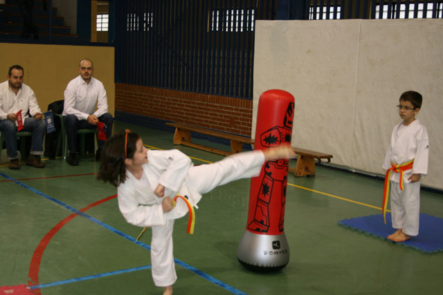 Deporte Infantil Kata Baggu